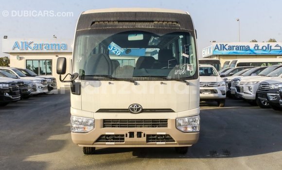 Nunua Imported Toyota Coaster Nyeupe Gari ndani ya Import - Dubai nchini Arusha Nunua Imported Toyota Coaster Nyeupe Gari ndani ya Import - Dubai nchini Arusha