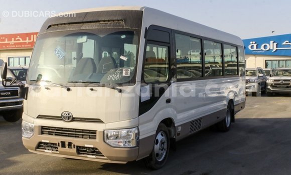 Nunua Imported Toyota Coaster Nyeupe Gari ndani ya Import - Dubai nchini Arusha Nunua Imported Toyota Coaster Nyeupe Gari ndani ya Import - Dubai nchini Arusha