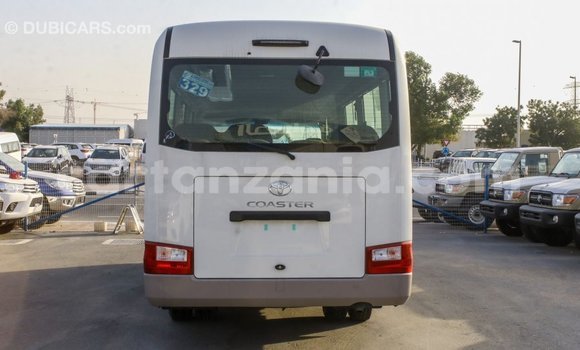 Nunua Imported Toyota Coaster Nyeupe Gari ndani ya Import - Dubai nchini Arusha Nunua Imported Toyota Coaster Nyeupe Gari ndani ya Import - Dubai nchini Arusha