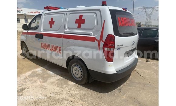 Buy Import Hyundai Accent White Car in Import - Dubai in Arusha Buy Import Hyundai Accent White Car in Import - Dubai in Arusha