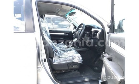 Nunua Imported Toyota Hilux Nyingine Gari ndani ya Import - Dubai nchini Arusha Nunua Imported Toyota Hilux Nyingine Gari ndani ya Import - Dubai nchini Arusha