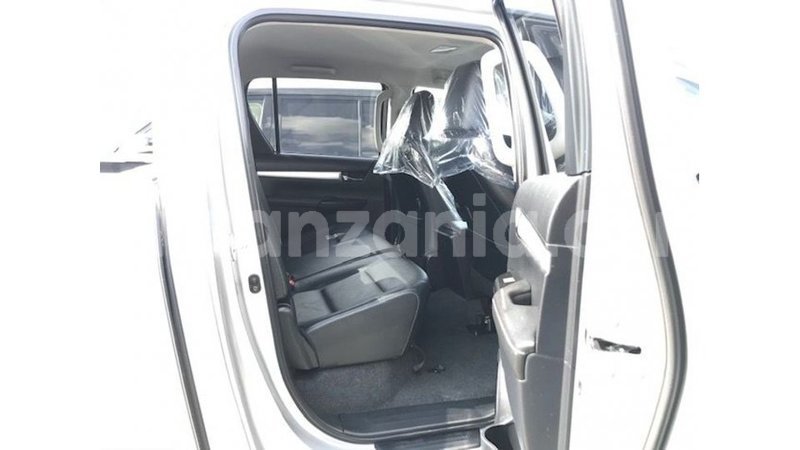 Big with watermark toyota hilux arusha import dubai 9083