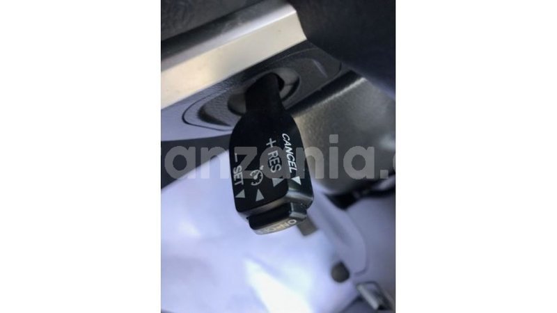 Big with watermark toyota hilux arusha import dubai 9083