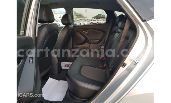 Buy Import Hyundai Tucson Other Car in Import - Dubai in Arusha Buy Import Hyundai Tucson Other Car in Import - Dubai in Arusha
