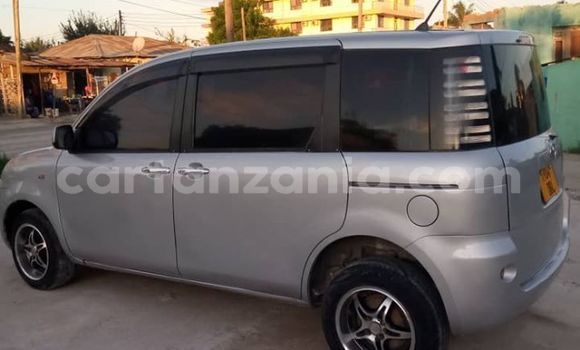 Buy Used Toyota Sienta Silver Car in Dar es Salaam in Dar es Salaam Buy Used Toyota Sienta Silver Car in Dar es Salaam in Dar es Salaam