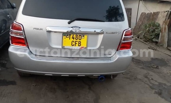 Buy Used Toyota Kluger Silver Car in Dar es Salaam in Dar es Salaam Buy Used Toyota Kluger Silver Car in Dar es Salaam in Dar es Salaam
