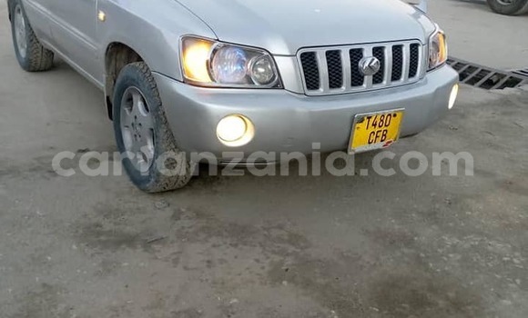 Buy Used Toyota Kluger Silver Car in Dar es Salaam in Dar es Salaam Buy Used Toyota Kluger Silver Car in Dar es Salaam in Dar es Salaam