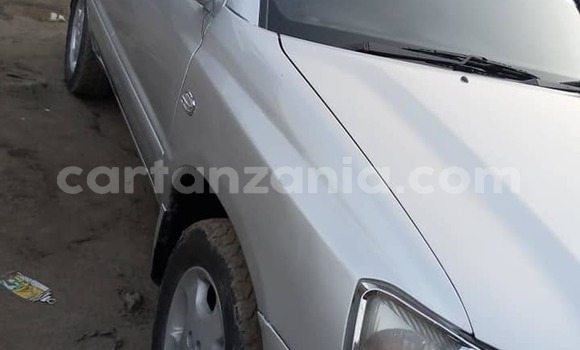 Buy Used Toyota Kluger Silver Car in Dar es Salaam in Dar es Salaam Buy Used Toyota Kluger Silver Car in Dar es Salaam in Dar es Salaam