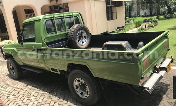 Buy Used Toyota Land Cruiser Green Car in Dar es Salaam in Dar es Salaam Buy Used Toyota Land Cruiser Green Car in Dar es Salaam in Dar es Salaam