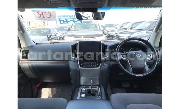 Buy Import Toyota Land Cruiser Black Car in Import - Dubai in Arusha Buy Import Toyota Land Cruiser Black Car in Import - Dubai in Arusha