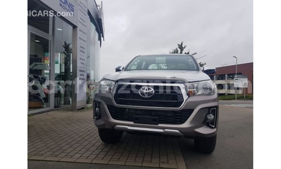 Nunua Imported Toyota Hilux Nyingine Gari ndani ya Import - Dubai nchini Arusha Nunua Imported Toyota Hilux Nyingine Gari ndani ya Import - Dubai nchini Arusha