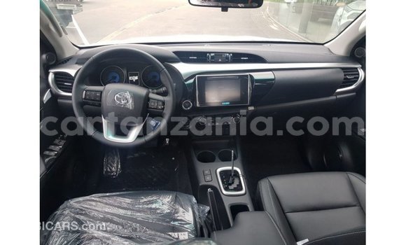 Nunua Imported Toyota Hilux Nyingine Gari ndani ya Import - Dubai nchini Arusha Nunua Imported Toyota Hilux Nyingine Gari ndani ya Import - Dubai nchini Arusha