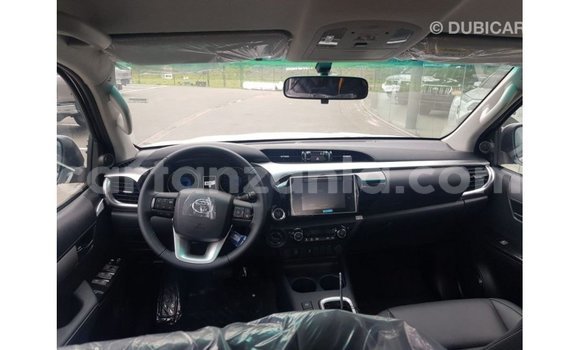 Nunua Imported Toyota Hilux Nyingine Gari ndani ya Import - Dubai nchini Arusha Nunua Imported Toyota Hilux Nyingine Gari ndani ya Import - Dubai nchini Arusha