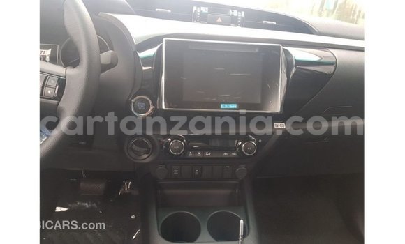 Nunua Imported Toyota Hilux Nyingine Gari ndani ya Import - Dubai nchini Arusha Nunua Imported Toyota Hilux Nyingine Gari ndani ya Import - Dubai nchini Arusha