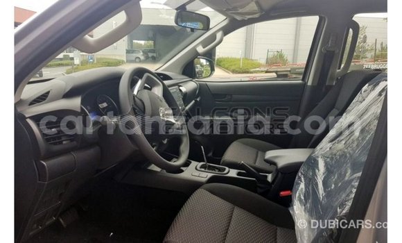 Nunua Imported Toyota Hilux Nyingine Gari ndani ya Import - Dubai nchini Arusha Nunua Imported Toyota Hilux Nyingine Gari ndani ya Import - Dubai nchini Arusha