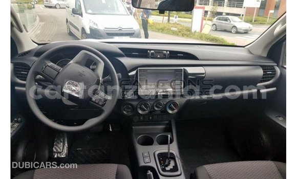 Nunua Imported Toyota Hilux Nyingine Gari ndani ya Import - Dubai nchini Arusha Nunua Imported Toyota Hilux Nyingine Gari ndani ya Import - Dubai nchini Arusha