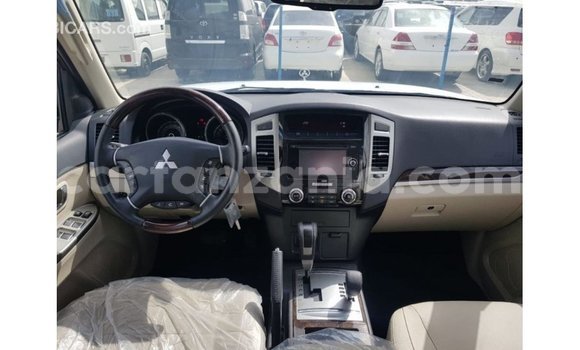 Nunua Imported Mitsubishi Pajero Nyekundu Gari ndani ya Import - Dubai nchini Arusha Nunua Imported Mitsubishi Pajero Nyekundu Gari ndani ya Import - Dubai nchini Arusha