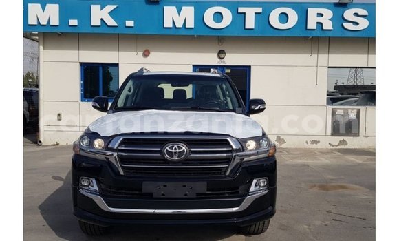 Buy Import Toyota Land Cruiser Black Car in Import - Dubai in Arusha Buy Import Toyota Land Cruiser Black Car in Import - Dubai in Arusha