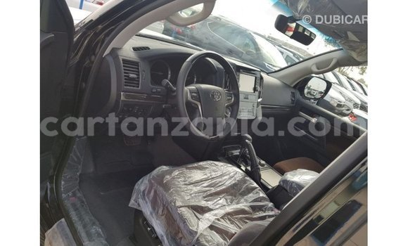 Buy Import Toyota Land Cruiser Black Car in Import - Dubai in Arusha Buy Import Toyota Land Cruiser Black Car in Import - Dubai in Arusha