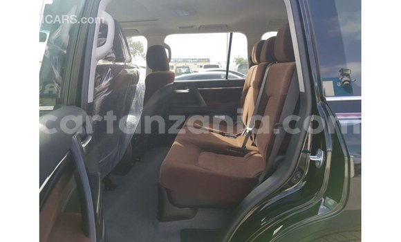 Buy Import Toyota Land Cruiser Black Car in Import - Dubai in Arusha Buy Import Toyota Land Cruiser Black Car in Import - Dubai in Arusha