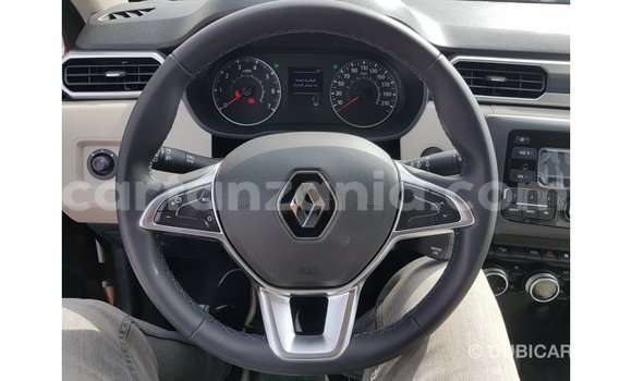 Buy Import Renault 19 Green Car in Import - Dubai in Arusha Buy Import Renault 19 Green Car in Import - Dubai in Arusha