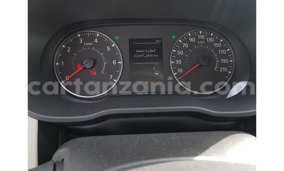 Buy Import Renault 19 Green Car in Import - Dubai in Arusha Buy Import Renault 19 Green Car in Import - Dubai in Arusha