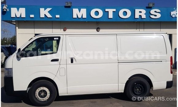 Buy Import Toyota Hiace White Car in Import - Dubai in Arusha Buy Import Toyota Hiace White Car in Import - Dubai in Arusha
