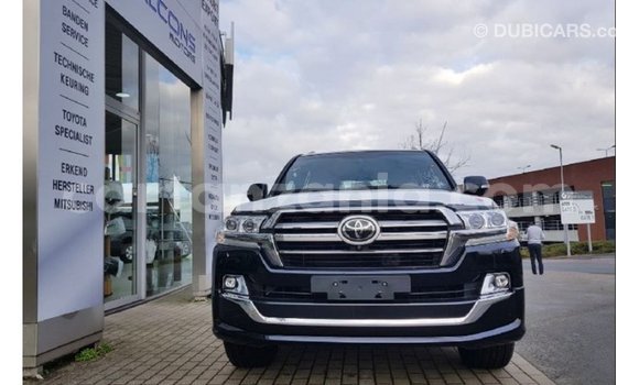 Nunua Imported Toyota Land Cruiser Nyeusi Gari ndani ya Import - Dubai nchini Arusha Nunua Imported Toyota Land Cruiser Nyeusi Gari ndani ya Import - Dubai nchini Arusha
