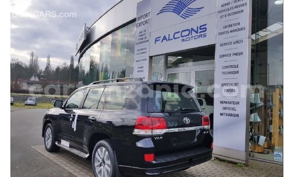 Nunua Imported Toyota Land Cruiser Nyeusi Gari ndani ya Import - Dubai nchini Arusha Nunua Imported Toyota Land Cruiser Nyeusi Gari ndani ya Import - Dubai nchini Arusha