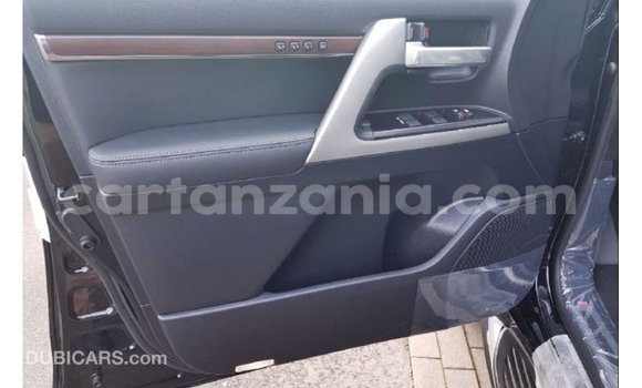 Nunua Imported Toyota Land Cruiser Nyeusi Gari ndani ya Import - Dubai nchini Arusha Nunua Imported Toyota Land Cruiser Nyeusi Gari ndani ya Import - Dubai nchini Arusha