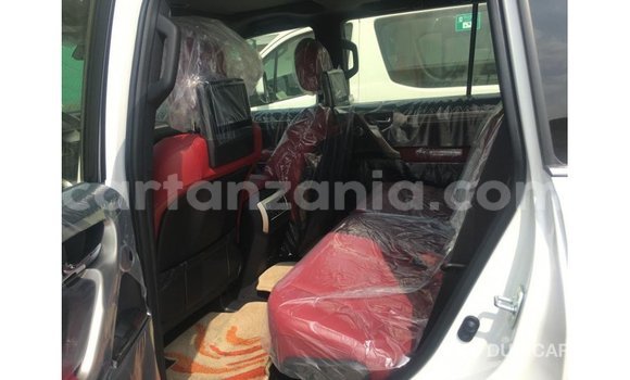 Nunua Imported Lexus GX Nyeupe Gari ndani ya Import - Dubai nchini Arusha Nunua Imported Lexus GX Nyeupe Gari ndani ya Import - Dubai nchini Arusha