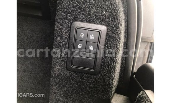 Buy Import Land Rover Range Rover Black Car in Import - Dubai in Arusha Buy Import Land Rover Range Rover Black Car in Import - Dubai in Arusha