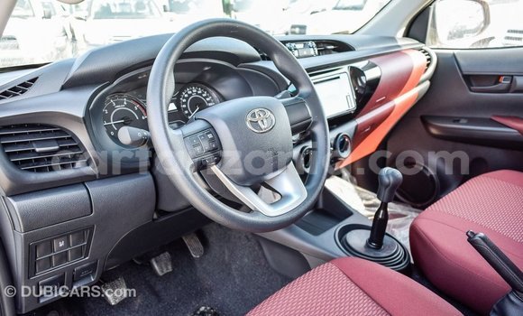 Buy Import Toyota Hilux White Car in Import - Dubai in Arusha Buy Import Toyota Hilux White Car in Import - Dubai in Arusha