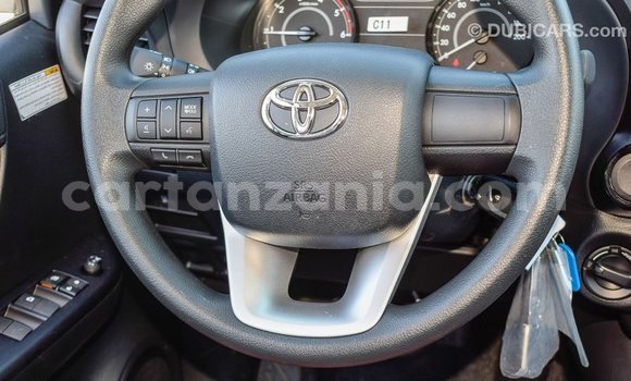 Buy Import Toyota Hilux White Car in Import - Dubai in Arusha Buy Import Toyota Hilux White Car in Import - Dubai in Arusha