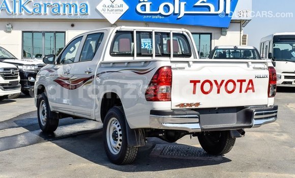 Buy Import Toyota Hilux White Car in Import - Dubai in Arusha Buy Import Toyota Hilux White Car in Import - Dubai in Arusha