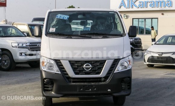 Nunua Imported Nissan Urvan Nyeupe Gari ndani ya Import - Dubai nchini Arusha Nunua Imported Nissan Urvan Nyeupe Gari ndani ya Import - Dubai nchini Arusha