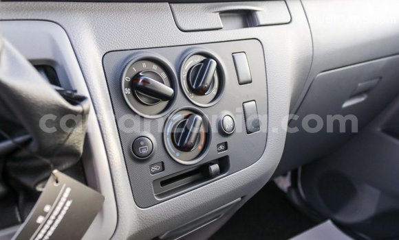 Nunua Imported Nissan Urvan Nyeupe Gari ndani ya Import - Dubai nchini Arusha Nunua Imported Nissan Urvan Nyeupe Gari ndani ya Import - Dubai nchini Arusha