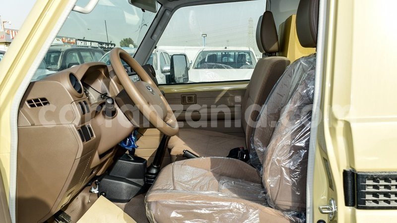 Big with watermark toyota land cruiser arusha import dubai 9187