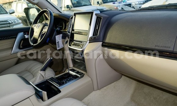 Nunua Imported Toyota Land Cruiser Nyeusi Gari ndani ya Import - Dubai nchini Arusha Nunua Imported Toyota Land Cruiser Nyeusi Gari ndani ya Import - Dubai nchini Arusha
