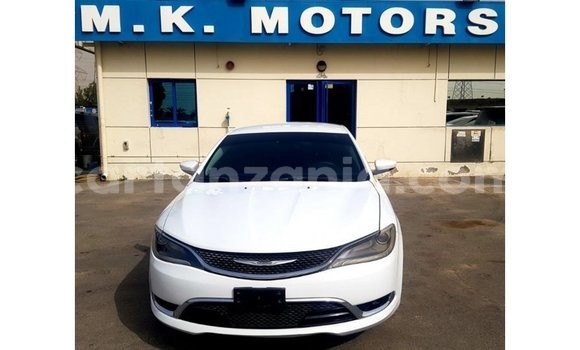 Buy Import Chrysler 200 White Car in Import - Dubai in Arusha