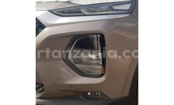 Buy Import Hyundai Santa Fe Other Car in Import - Dubai in Arusha Buy Import Hyundai Santa Fe Other Car in Import - Dubai in Arusha