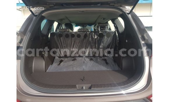 Buy Import Hyundai Santa Fe Other Car in Import - Dubai in Arusha Buy Import Hyundai Santa Fe Other Car in Import - Dubai in Arusha