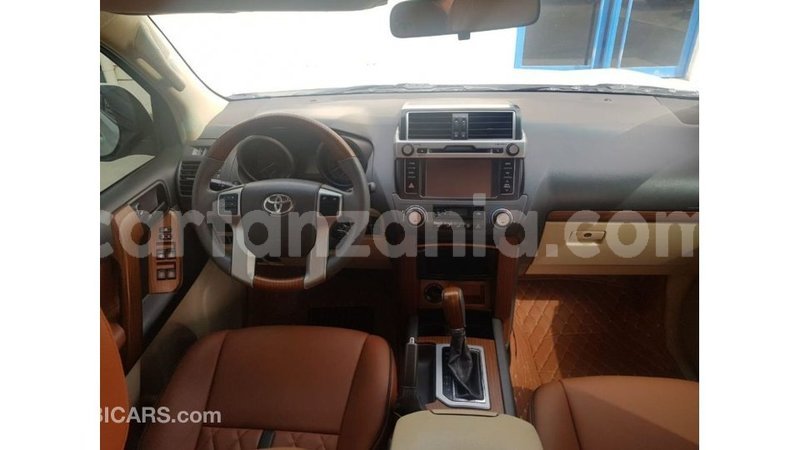 Big with watermark toyota land cruiser arusha import dubai 9193