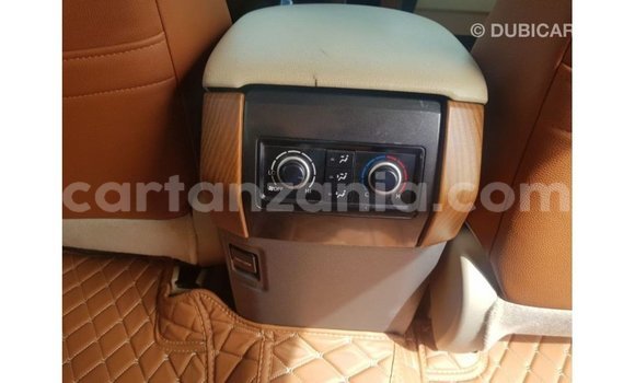 Buy Import Toyota Land Cruiser White Car in Import - Dubai in Arusha Buy Import Toyota Land Cruiser White Car in Import - Dubai in Arusha