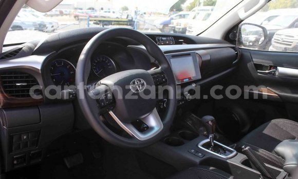 Buy Import Toyota Hilux White Car in Import - Dubai in Arusha Buy Import Toyota Hilux White Car in Import - Dubai in Arusha