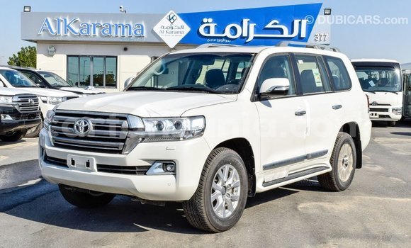 Nunua Imported Toyota Land Cruiser Nyeupe Gari ndani ya Import - Dubai nchini Arusha Nunua Imported Toyota Land Cruiser Nyeupe Gari ndani ya Import - Dubai nchini Arusha