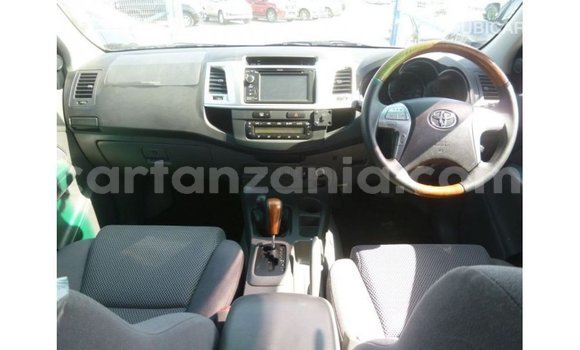 Nunua Imported Toyota Hilux Nyingine Gari ndani ya Import - Dubai nchini Arusha Nunua Imported Toyota Hilux Nyingine Gari ndani ya Import - Dubai nchini Arusha