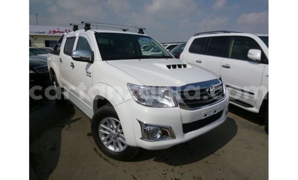 Buy Import Toyota Hilux White Car in Import - Dubai in Arusha Buy Import Toyota Hilux White Car in Import - Dubai in Arusha