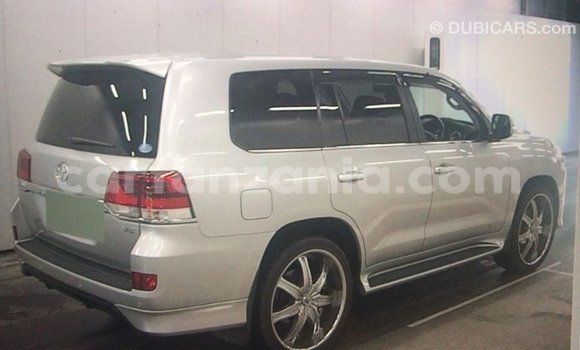 Buy Import Toyota Land Cruiser Other Car in Import - Dubai in Arusha Buy Import Toyota Land Cruiser Other Car in Import - Dubai in Arusha