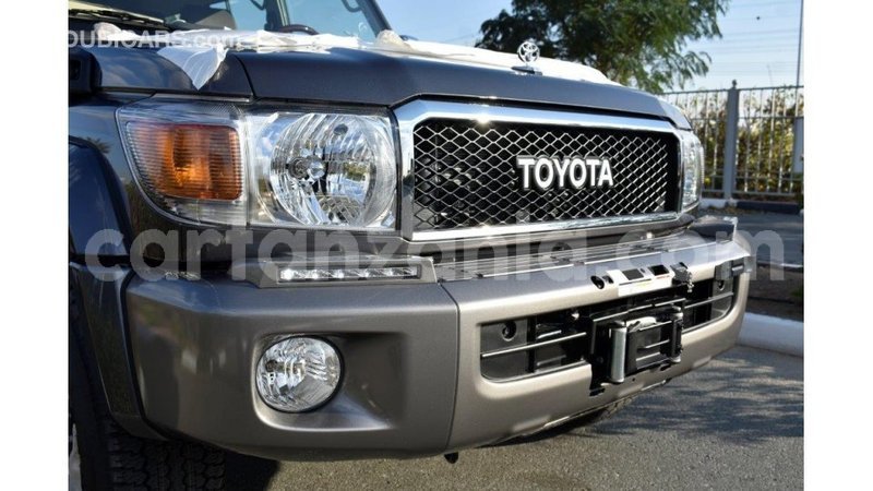 Big with watermark toyota land cruiser arusha import dubai 9211